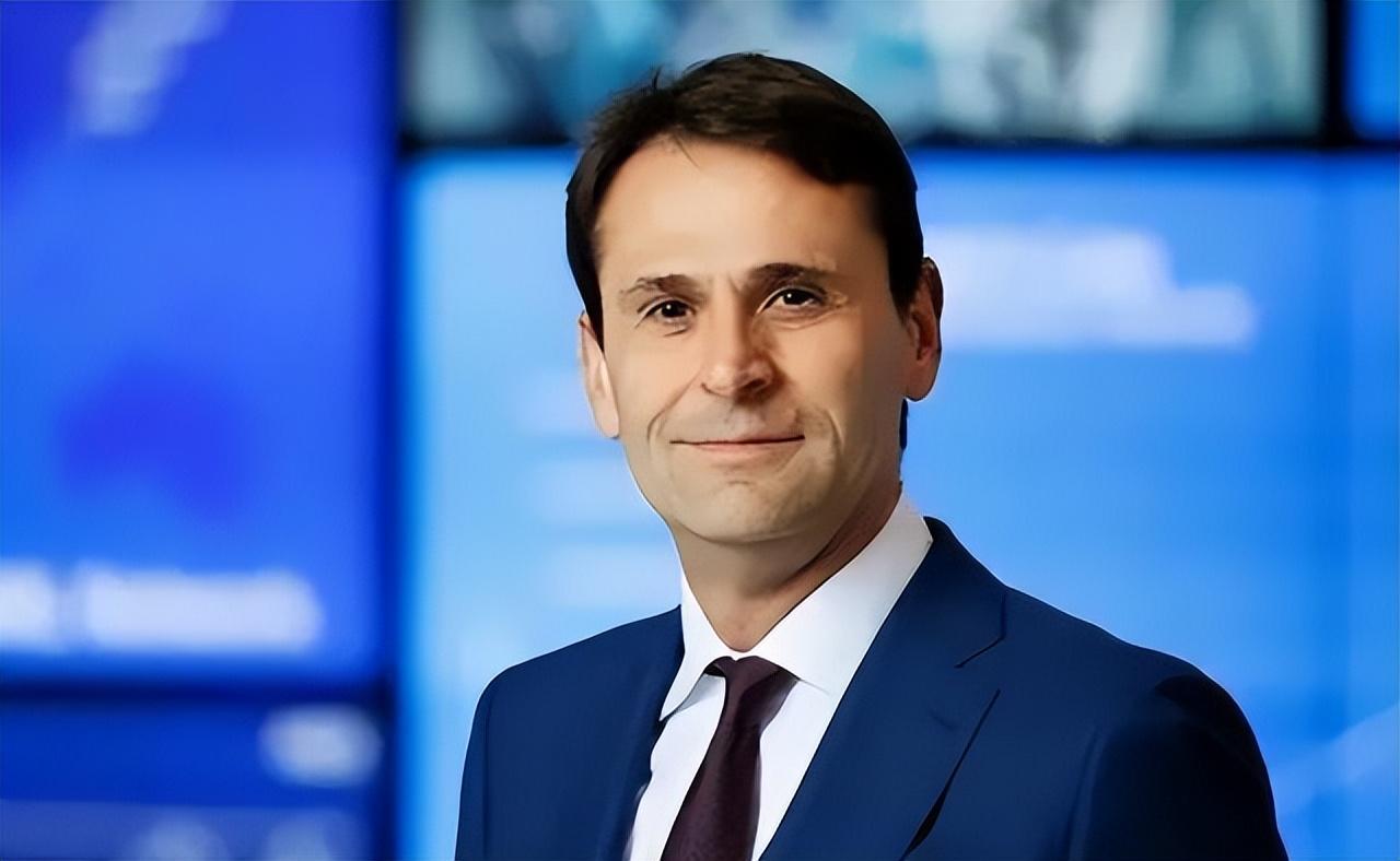 美荷两国同时发声，对中国独立研发的光刻机技术给予了强烈批评近期美荷两国接连发