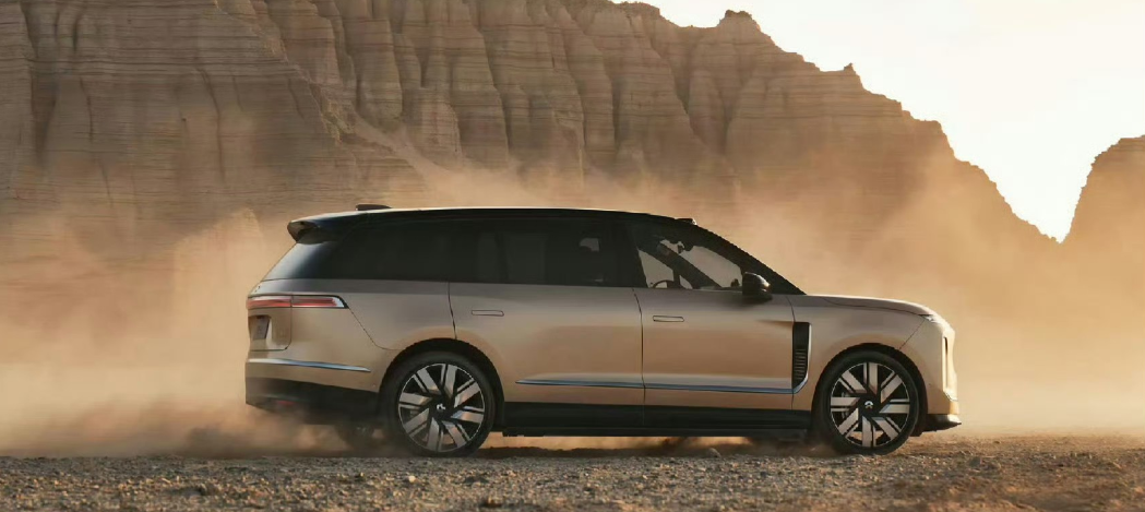 蔚小理旗舰SUV横评！谁最有旗舰感？