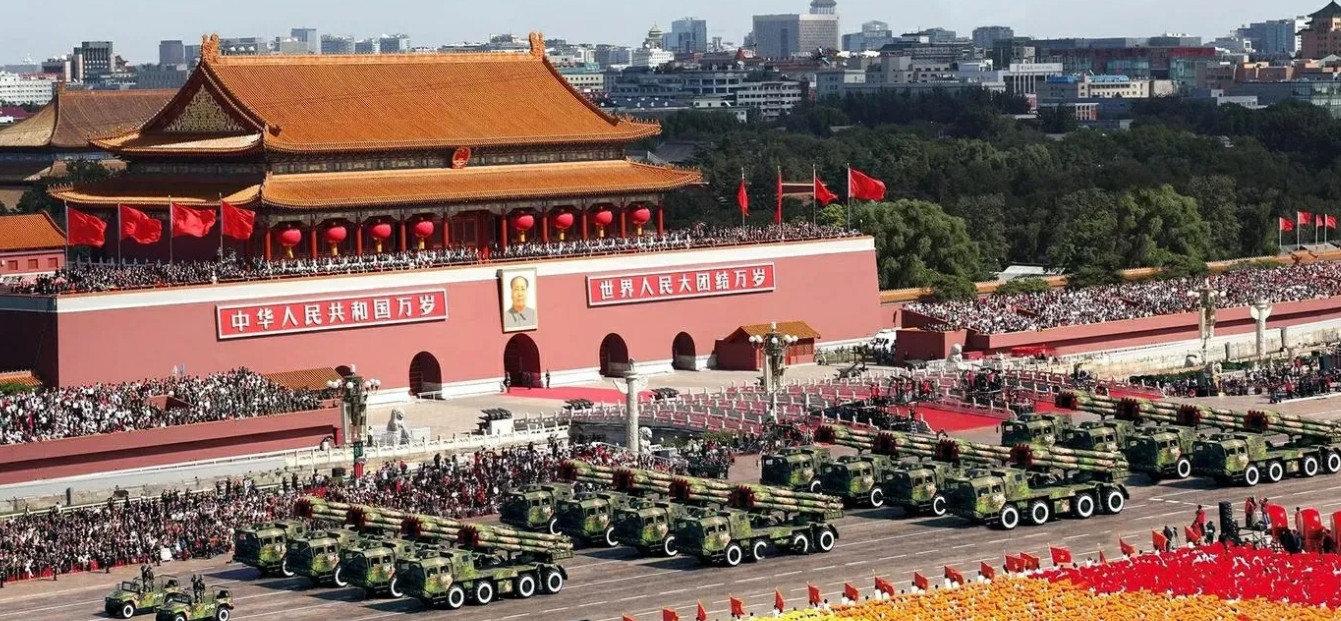 目前已有十一个国家准备派方队参加我国在9月3日的庆祝抗战胜利80周年大阅兵。请记