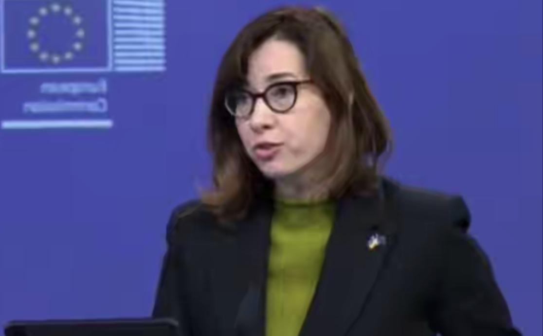 “围台军演”刚鸣金收兵，以欧盟为首的27国就跟闻着血腥味的鲨鱼似的，迫不及待跳出