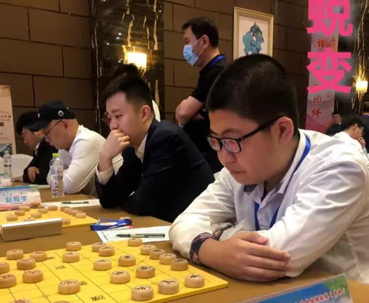 “元朗荣华杯”孟繁睿前三局一胜二和，孟繁睿遭遇赵攀伟，疑似先手和了赵攀伟，后手能