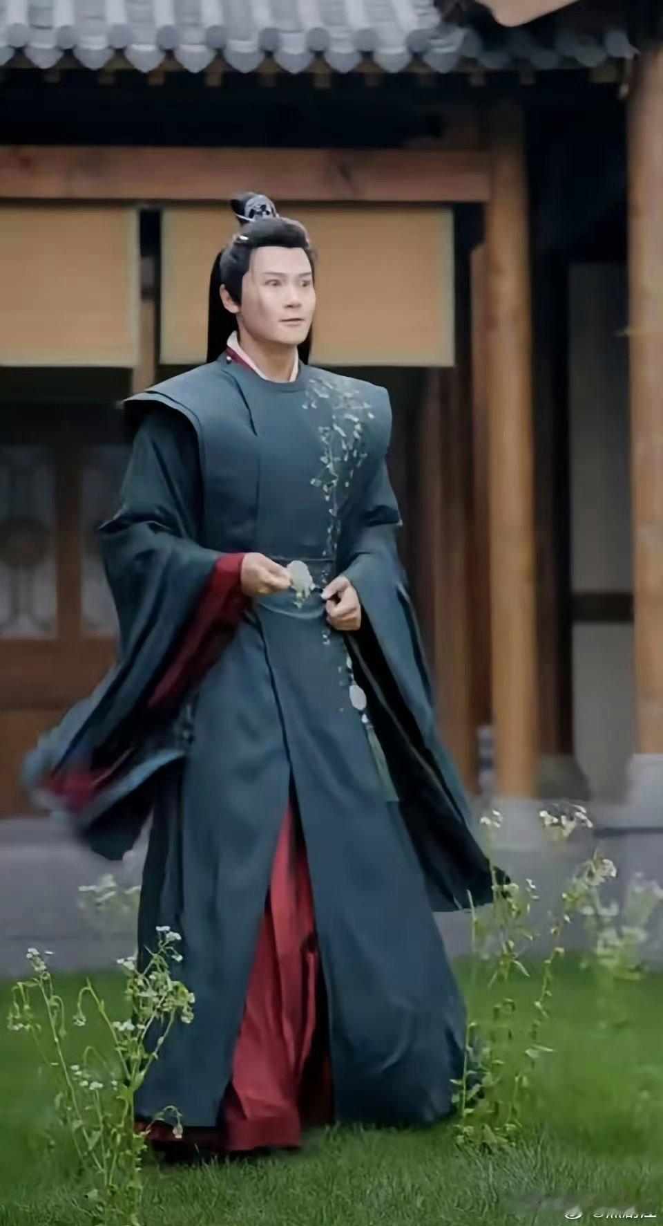 短剧刷到龚俊演的温客行的衣服，一个男二衣服真的是要看人穿……