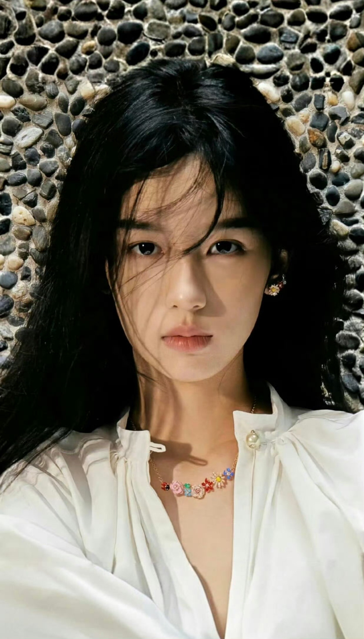 周也美的令人窒息