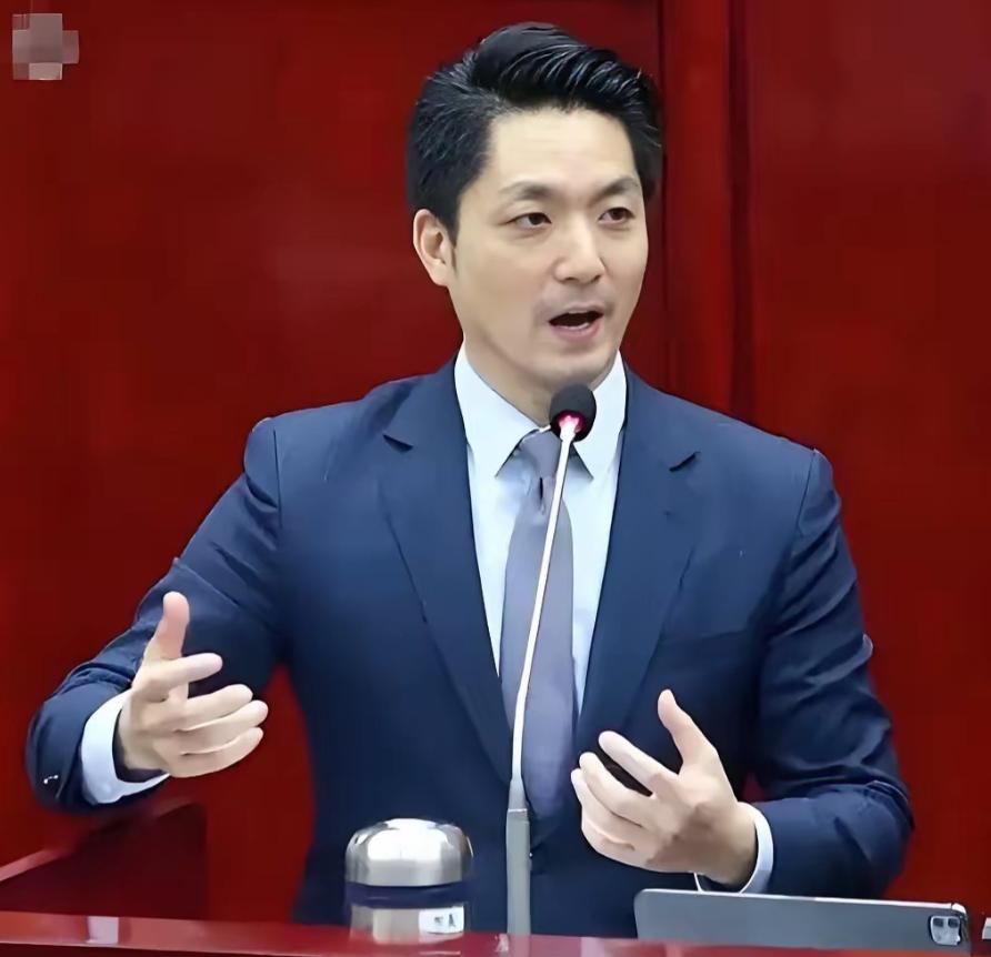 蒋万安说大陆继续绕台军演，他将停办“双城论坛”，为何坚持不停？邱毅说，台北市市