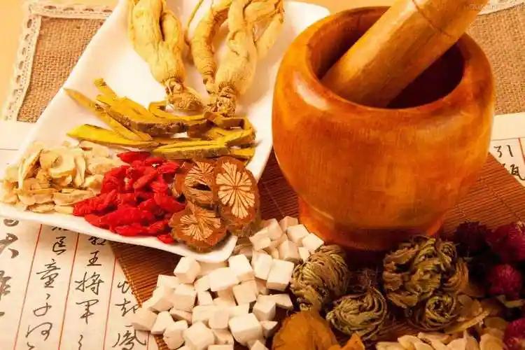 三种菜经常吃，疏通全身血管，调整全身气机，气血通畅大家好，我是中医大夫姜医生，