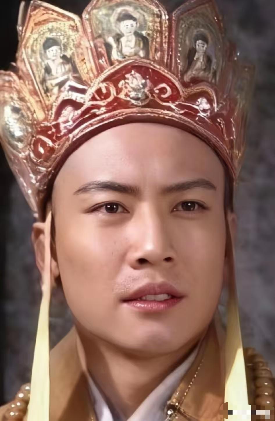 三个人演了唐僧，就汪粤最难看，汪粤世俗中人，徐少华是长的最漂亮，有点青涩，还在修