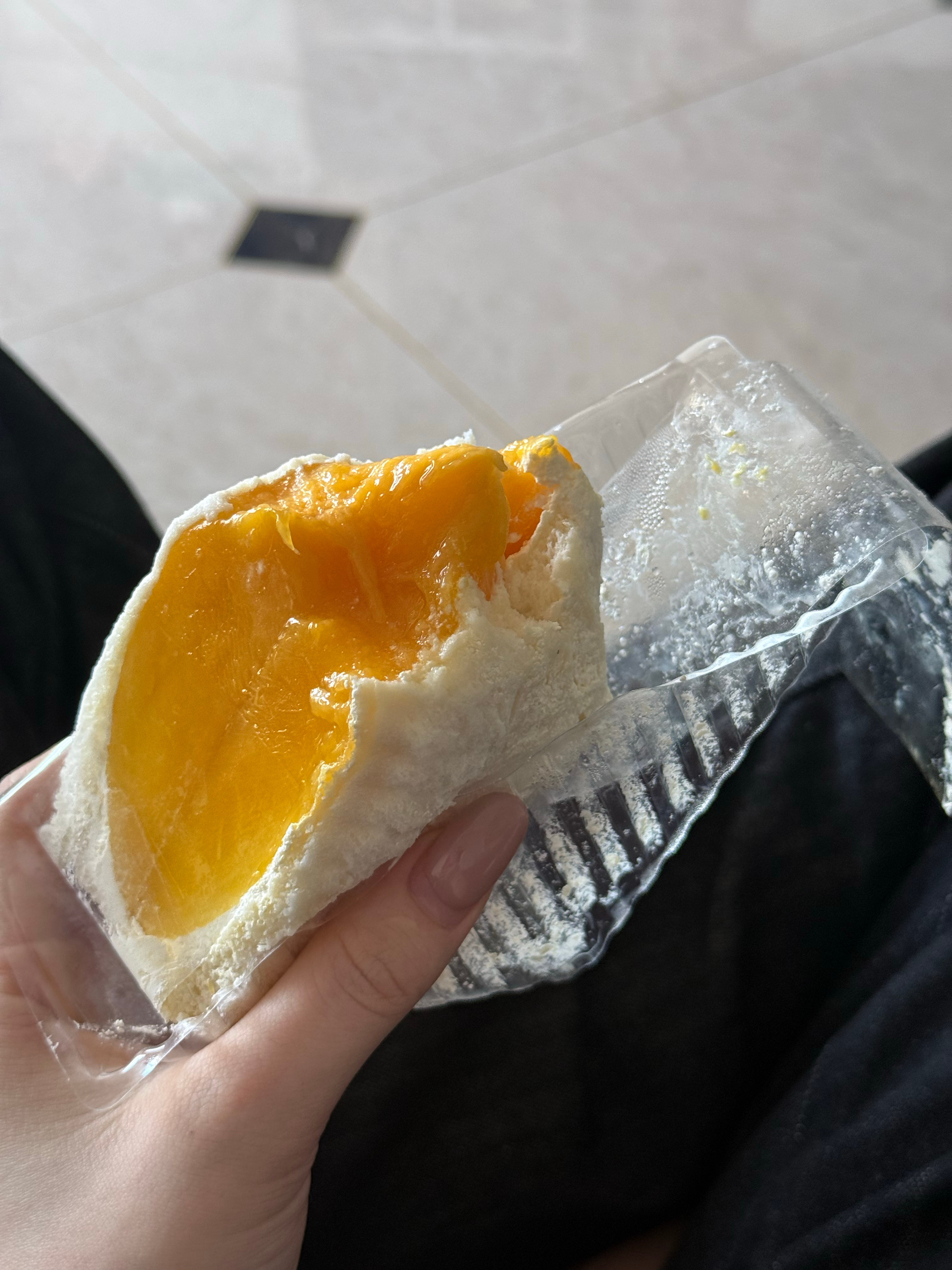 蛋糕店里卖水果​​​