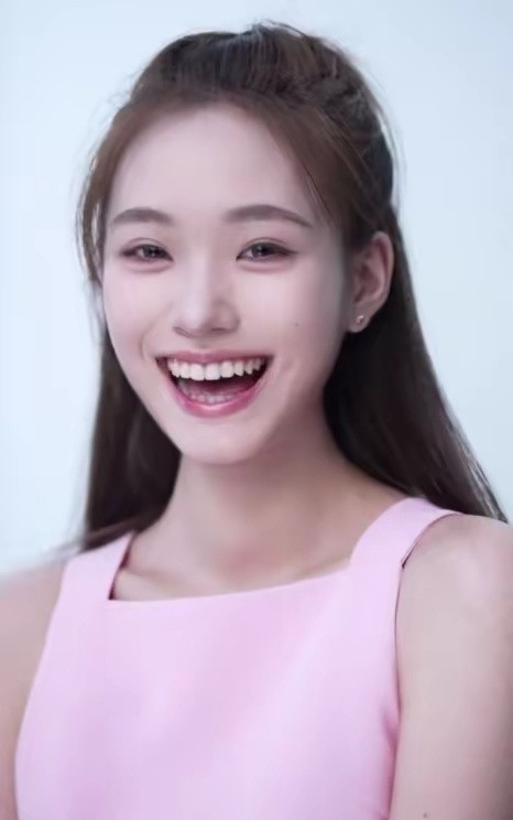 小S大女儿也顺利出道！小S女儿真是越长越漂亮​​​