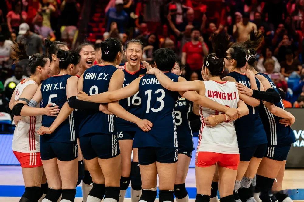 7月14日中国女排在阿灵顿站用三次