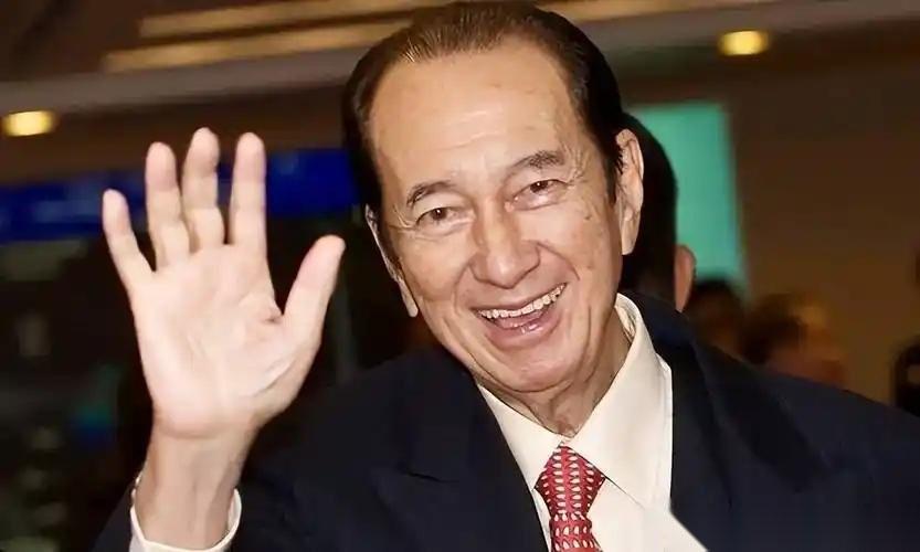 赌王何鸿燊花天价买回圆明园马首，并捐给国家。谁料专家一拍X光，竟查出个让人后背发