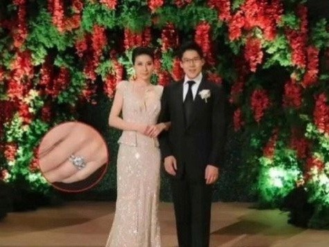 据说这是霍启刚郭晶晶的婚礼，至今没有豪门能超过，堪称豪门婚礼典型