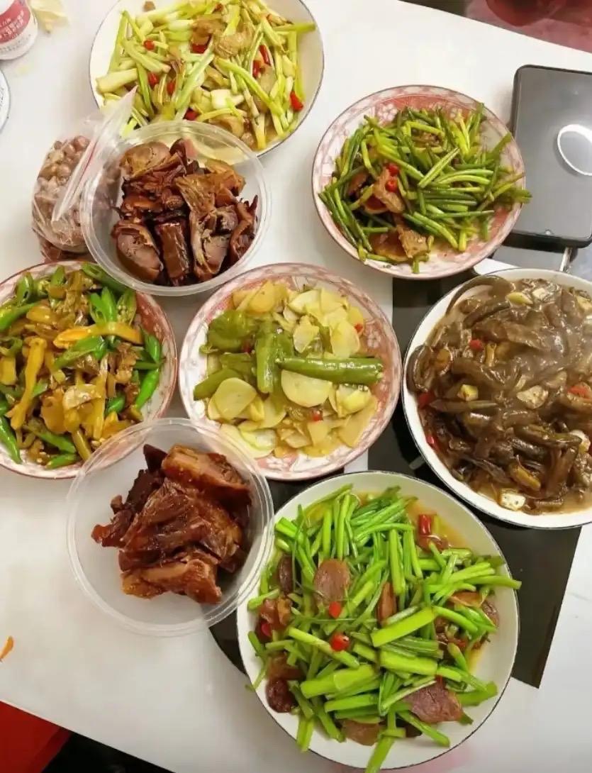 被老公吐槽说我做菜没食欲，求大家评评理