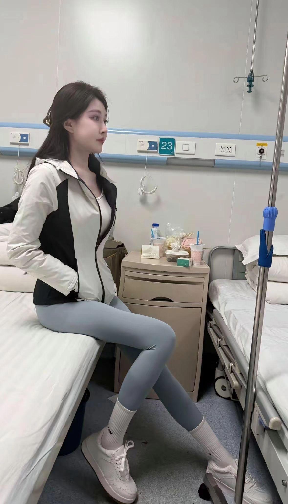 微胖的女生怎么穿搭才可以遮肉?