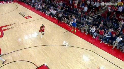 你状元？阿门封盖弗拉格锁胜局！弗拉格这球都没想着自己进攻，居然想干拔看不起谁呢