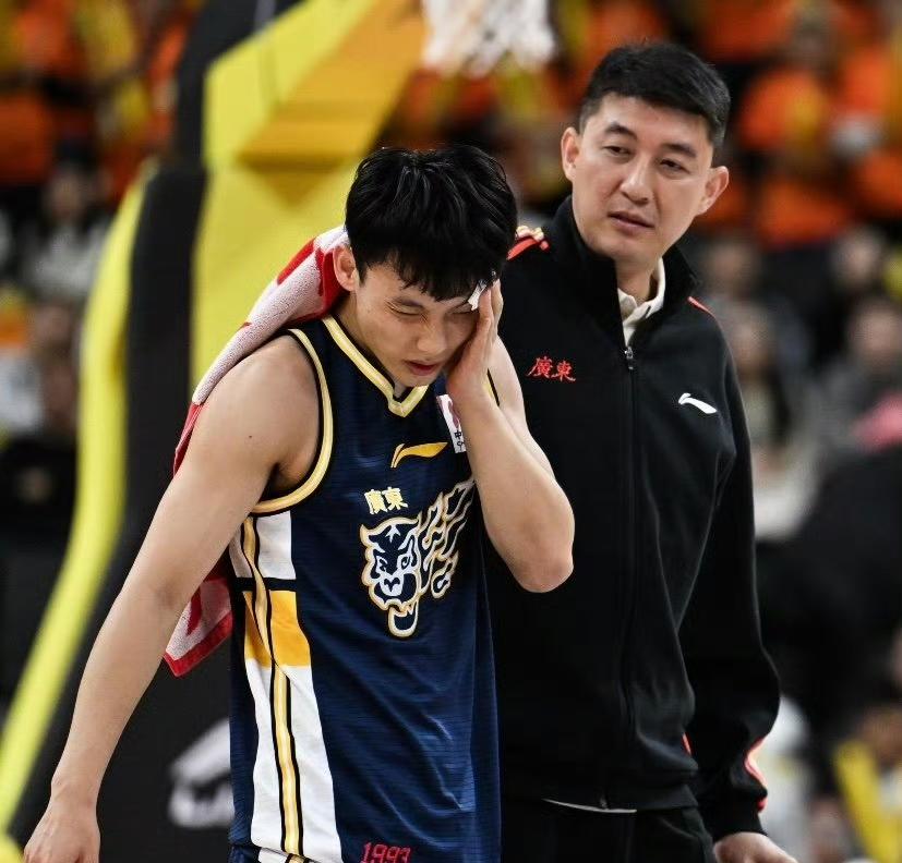 经过广东宏远与南京同曦一战看清几个不争的事实！广东可以没有胡明轩但不能没有徐