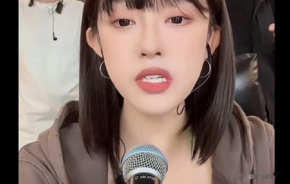 娜美感谢阿宇，小胖，丁一分析我的事件，这些老朋友不管人家什么立场，没说过我那美不