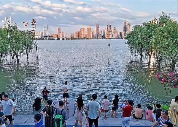 武汉月薪5K，够花吗？在武汉，月薪5K到底处于什么水平？和当地约11400