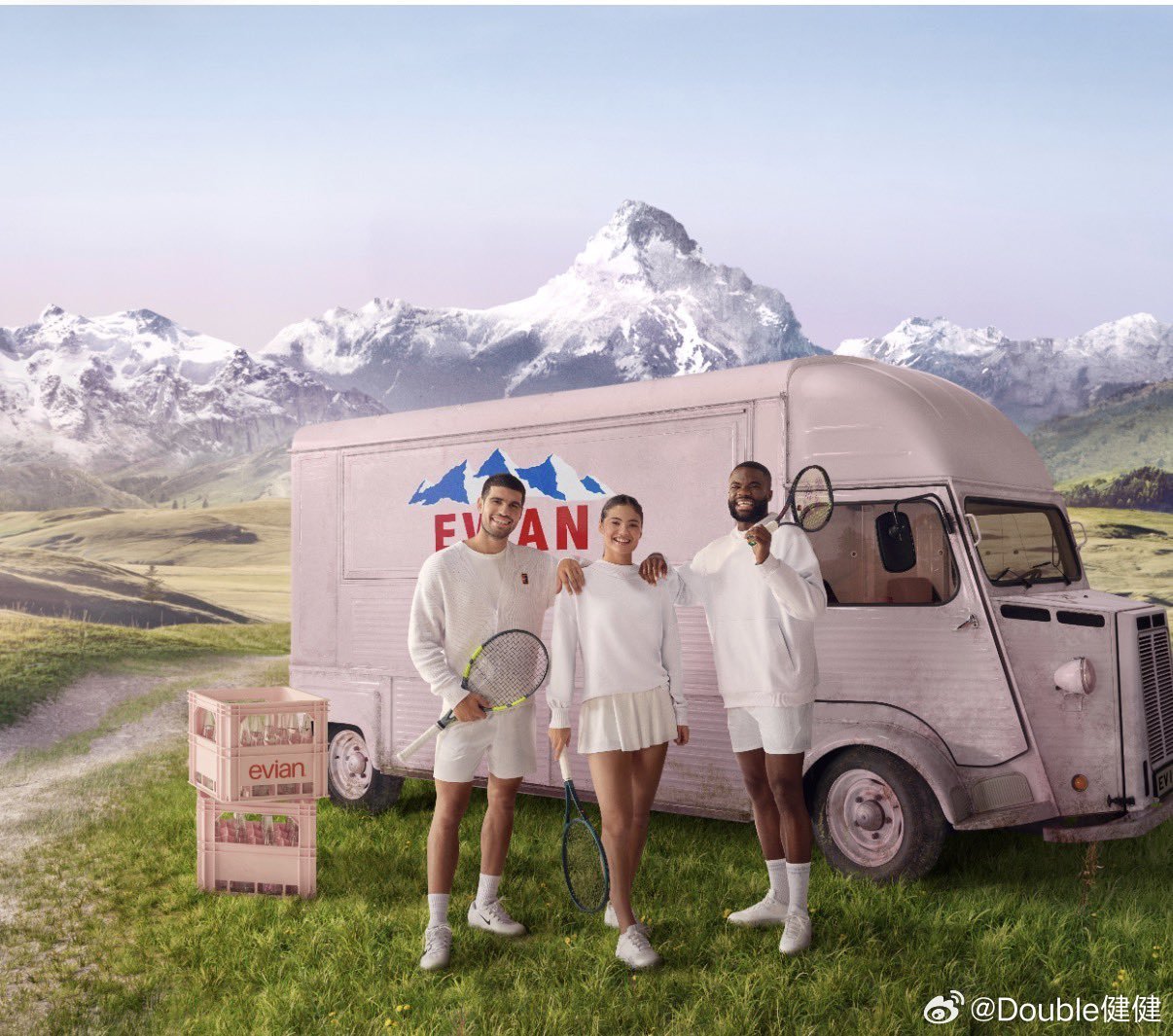 【英国名将：阿卡打比赛太多了还参加很多表演赛应像费德勒学习】鲁塞德斯基：“阿