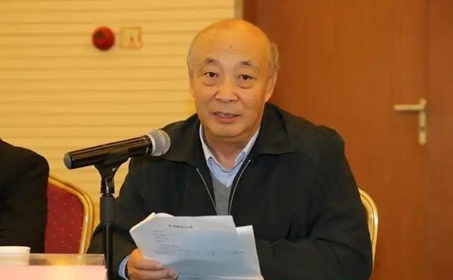 知名专家翟振武曾预测，放开二孩、三孩政策后，中国将新增9700万个新生儿，导致人