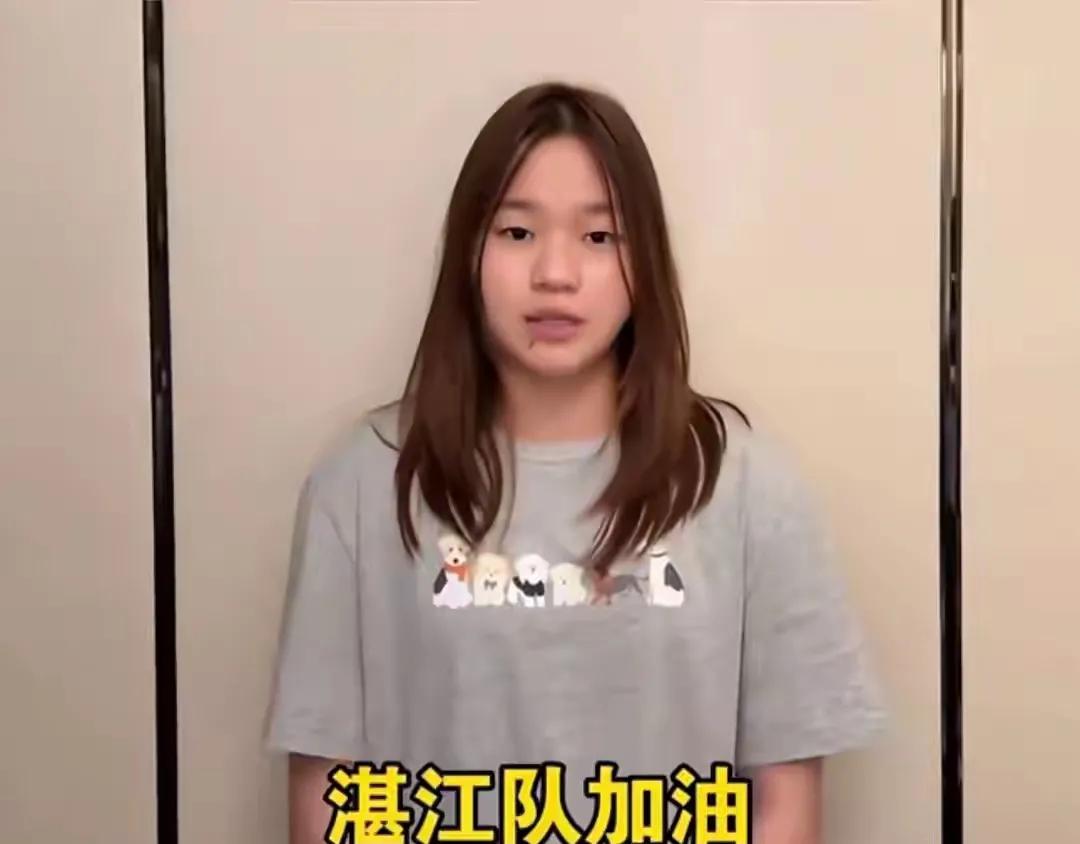 全红婵的父母感觉价值观比张家齐父母好不少，全红婵的父母不靠女儿，要自己奋斗，张家