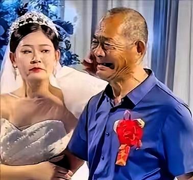 “结婚啥都不要，只想带着爷爷一起嫁！”山东临沂，一名25岁姑娘临近婚期，突然向男