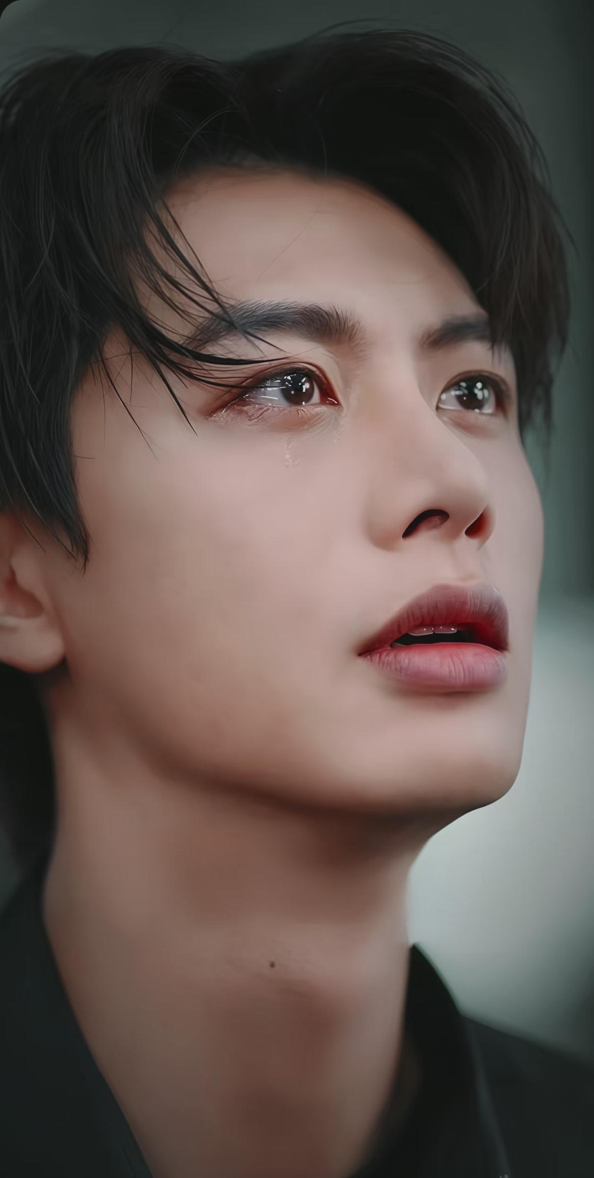 何健麒啊何健麒给你个建议这波被实名举报涉毒的风波，真该好好学学吴磊的维权