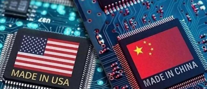 中美芯片大战，日本人突然发现了一个重大的秘密！美国靠着尖端芯片死磕中国，而中国呢