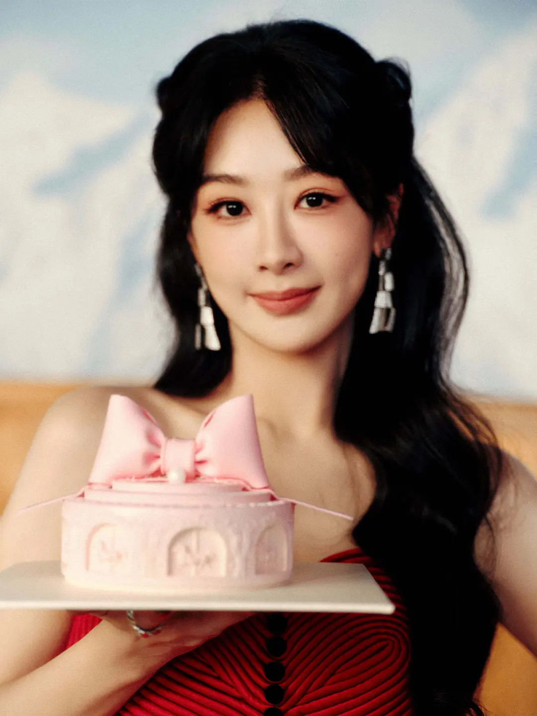 杨紫生日第二套华伦妆造🥰生日快乐😍​​​