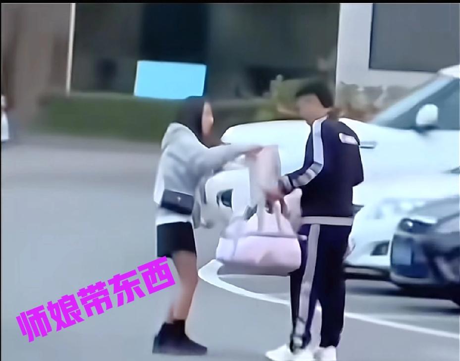 双向奔赴，双向成就！最好的莎莎coco师徒莎莎这次在成都封训师娘去基地