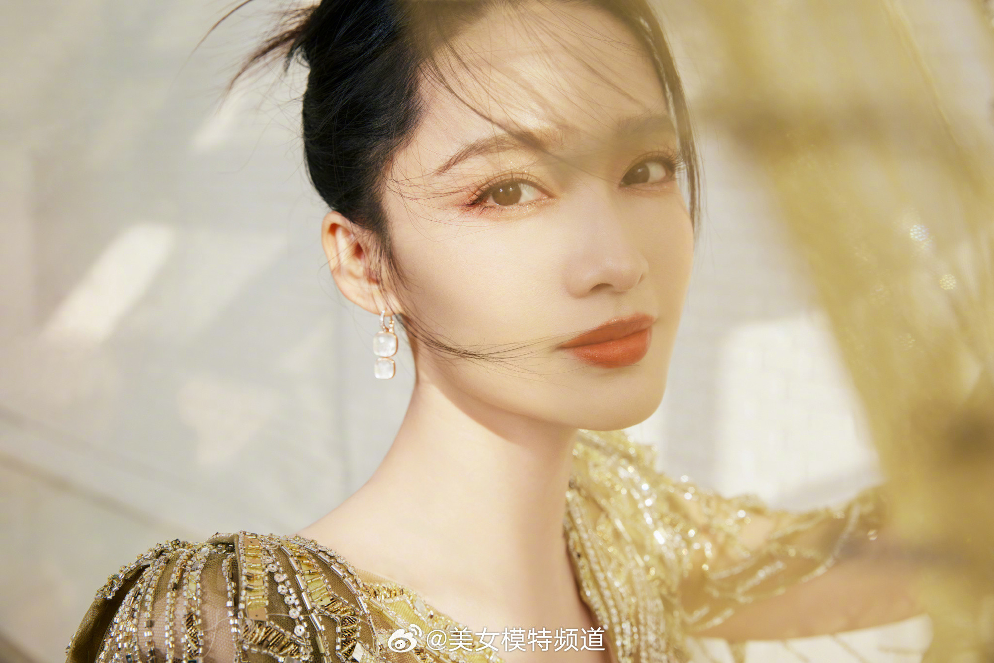 李沁期待追光前行的姐姐