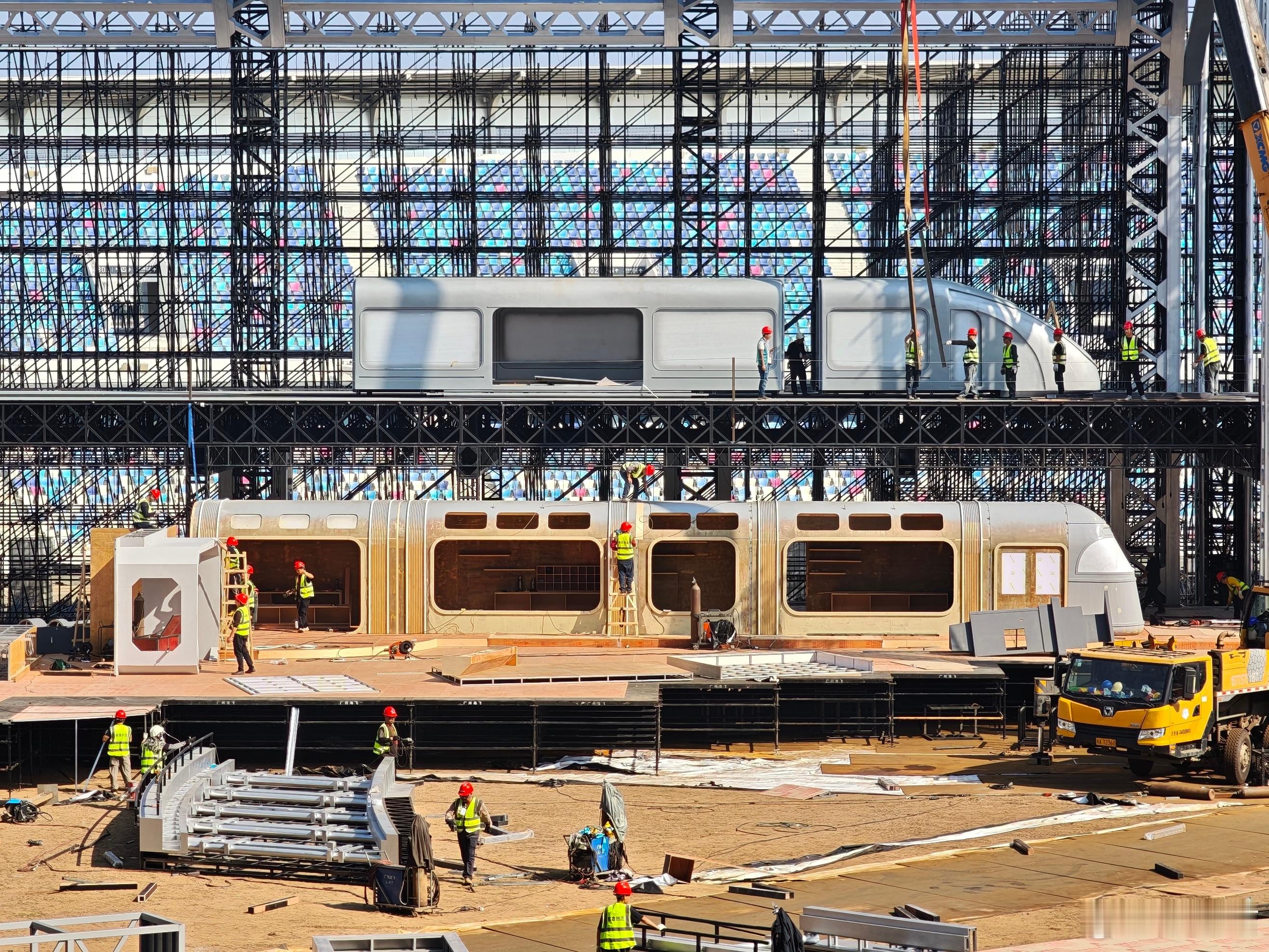 湖南卫视跨年主视觉看到湖南卫视跨年演唱会的主视觉，脑海中已经浮现出震撼的舞台效