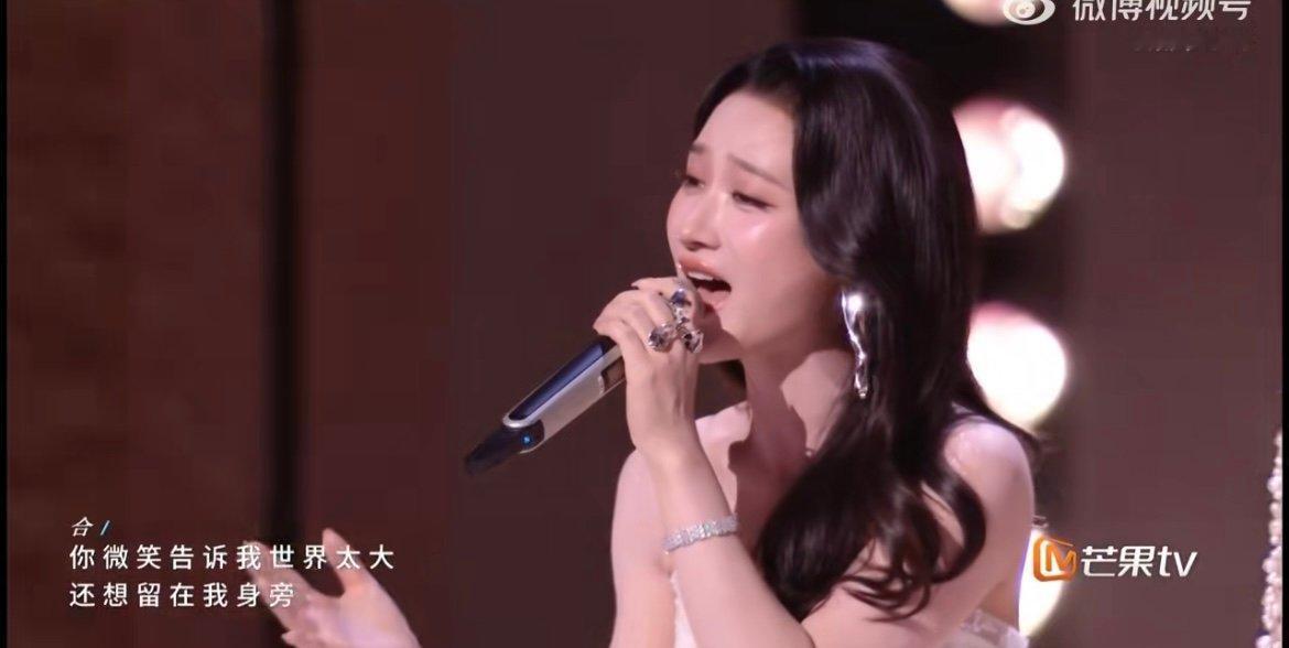 大家看浪姐直播不就是为了真实吗叶一茜、范玮琪、侯宇、何宣林的《城北的花》全开麦