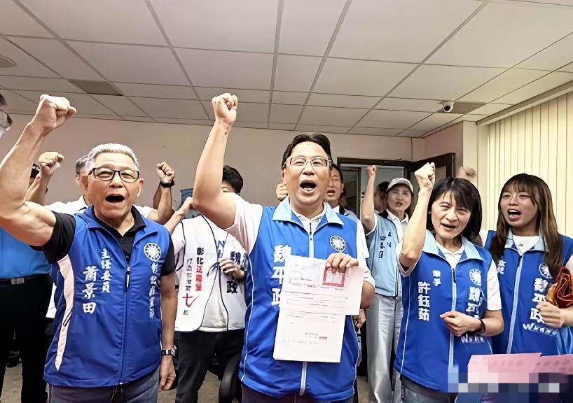 彰化登记日"谢温萧家″三大家族集体现身力挺魏平政，唯独少了关键一人，她却预告要和