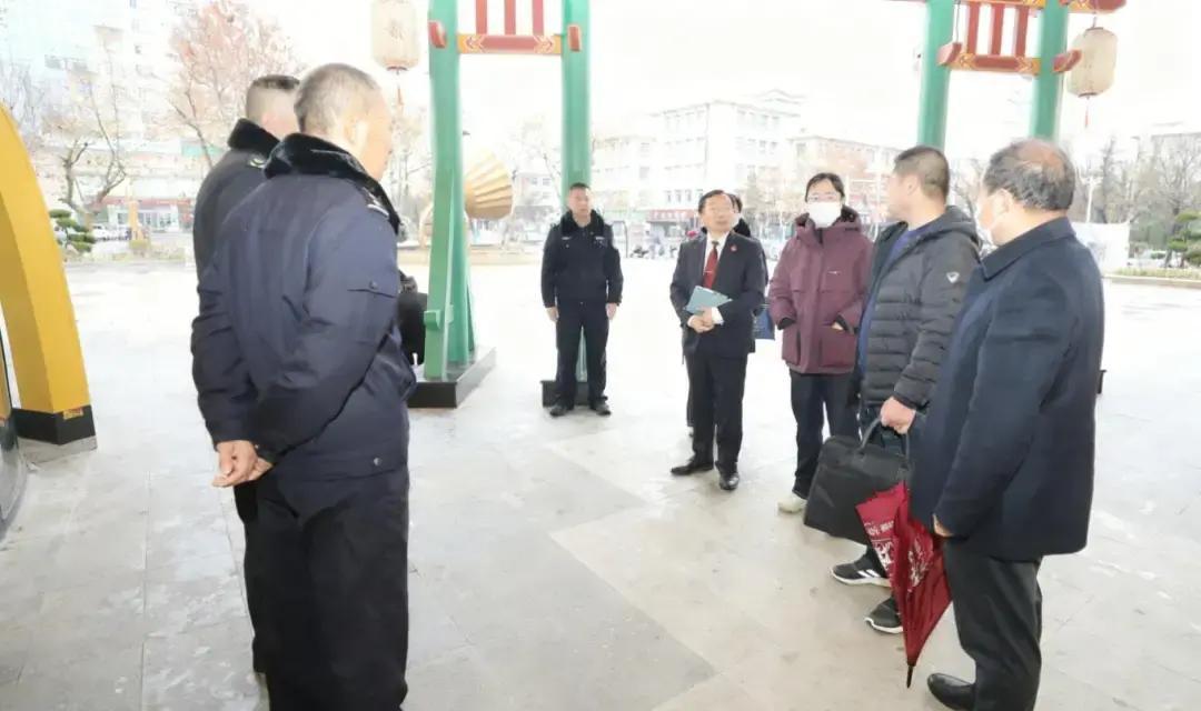 最近，山东招远市司法局搞了个大动作，针对那些有禁止令的社区矫正人员，来了场突击专