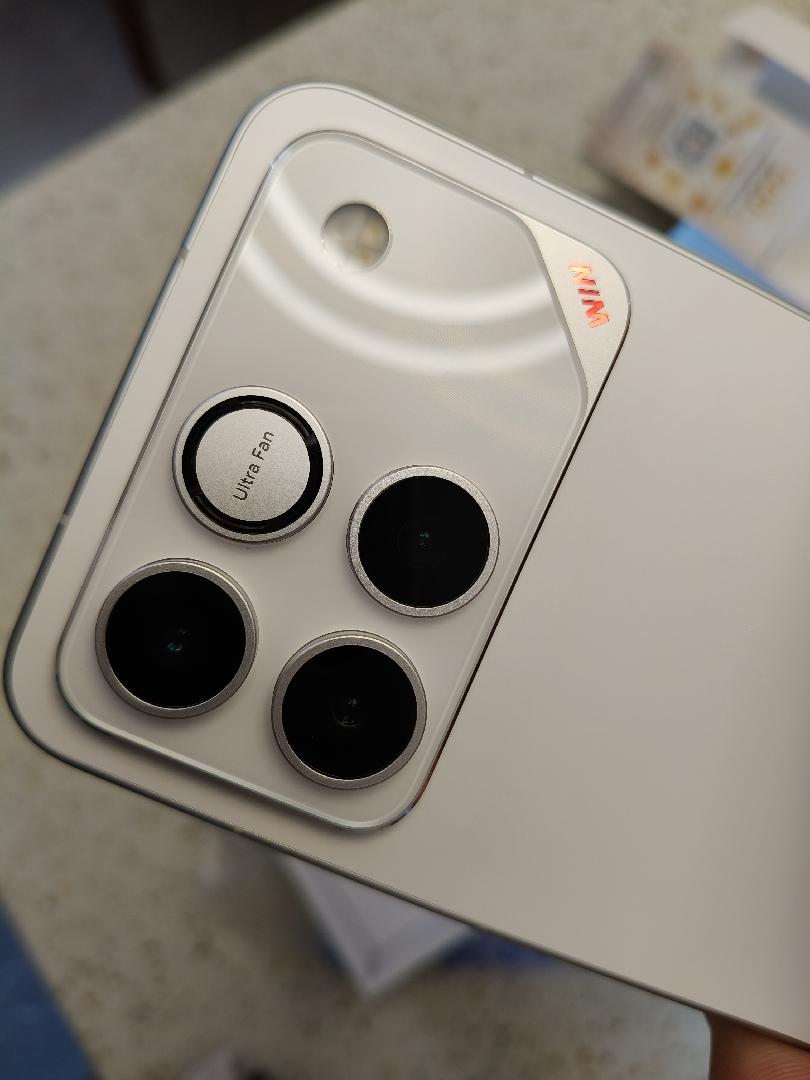 刷到无数玩家夸荣耀WIN系列是电竞机圈的闭眼冲神机，深扒后发现名不虚传。这波