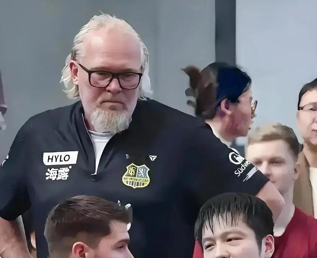 德国正在用中国的方法，在乒乓球上打败中国。不是靠天赋，是靠钞能力。德国联赛