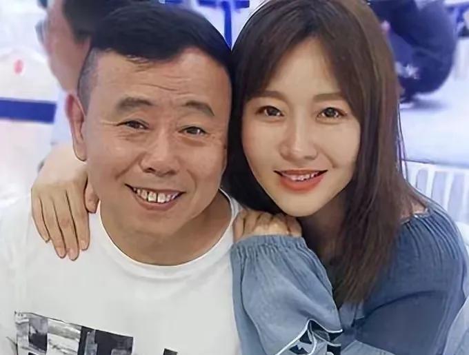 在娱乐圈，遗传就是一门玄学，有些儿女和父母明明长得很相像，偏偏颜值差距就是让人