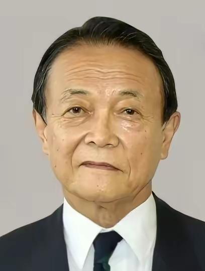 麻生太郎一句话戳破真相：中国该给二战画句号了！麻生太郎那句“中国批评几句没