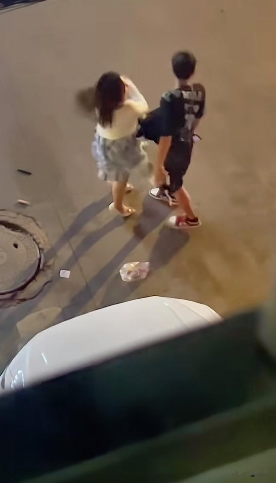 我前段时间也是删了我前夫十几巴掌[捂脸哭]