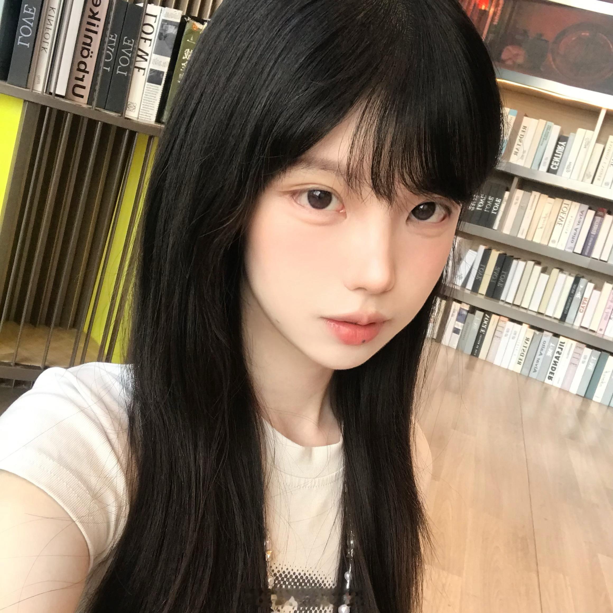 热的只能在室内玩ˊ_>ˋ​​​