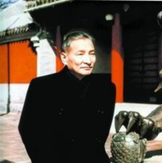 1962年毛主席约谈陈云一小时，22天后陈云婉拒开会，提出：由于自己心脏状况很差