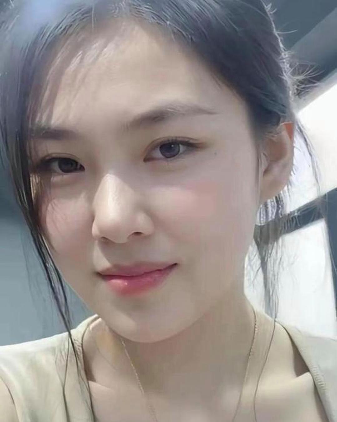 两性关系:女人过了55岁后，不怕你占便宜，只怕男人做这一步。不少中老年男性觉得