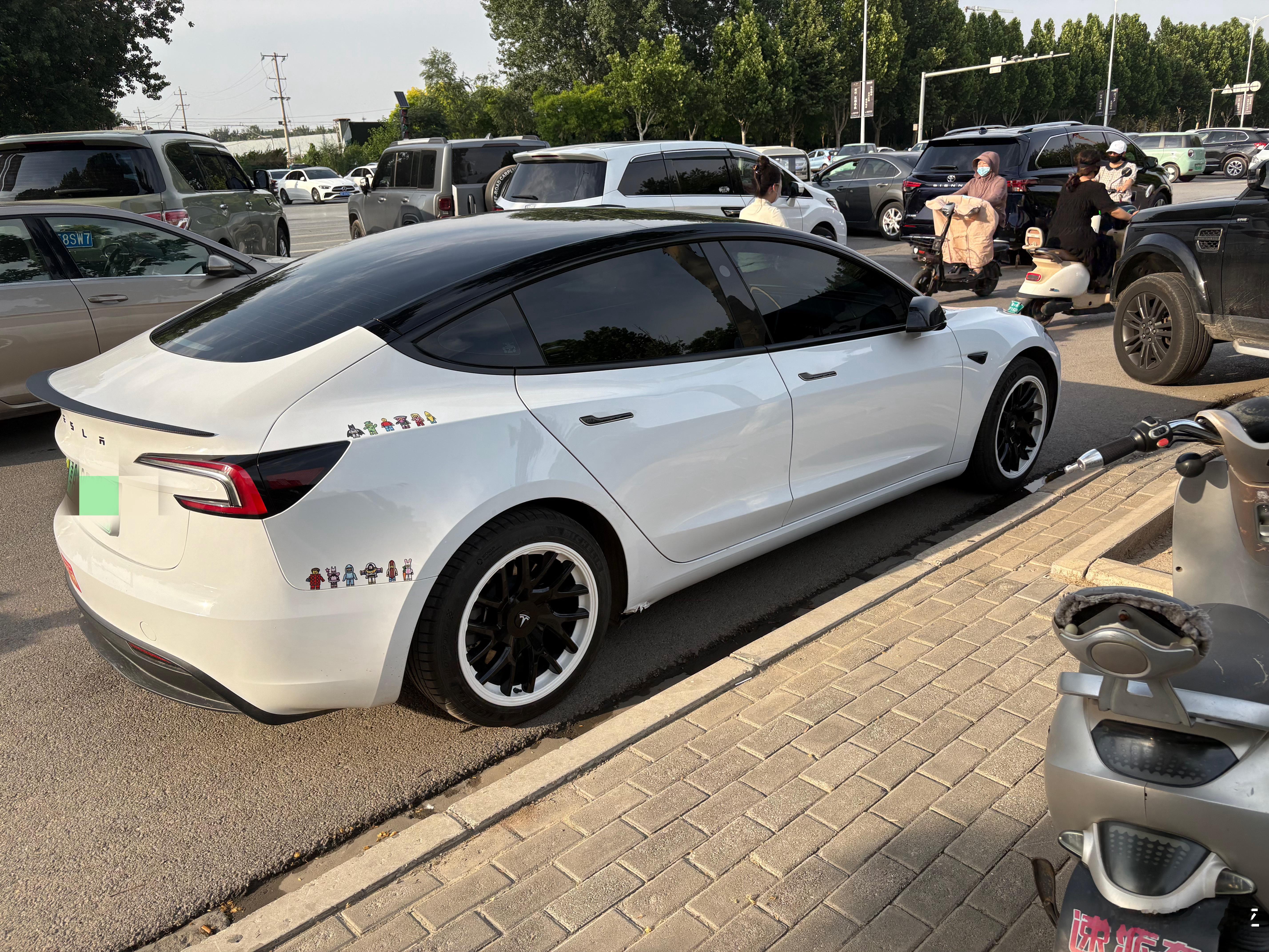 整挺不错，好看。（除了贴画）大v聊车​​​