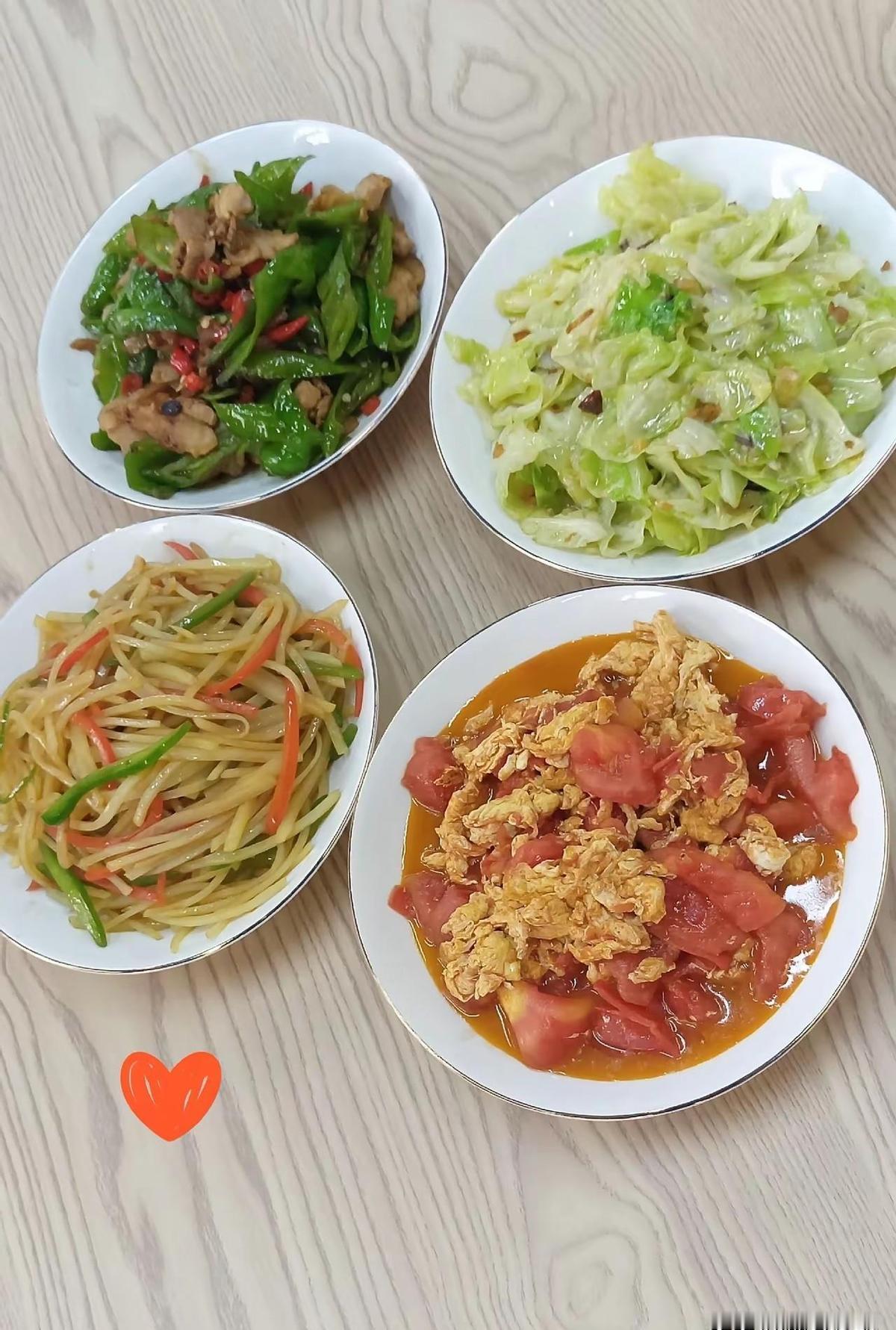 帮亲戚干了一整天重活，结果上桌一看全是素菜，连个荤腥都没有？这哪是招待亲戚，简