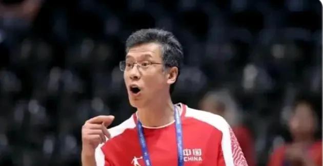 宫鲁鸣看不上的球员，李笋南却硬生生的捏合到一起，还一路逆袭，一路高歌，战胜美国站