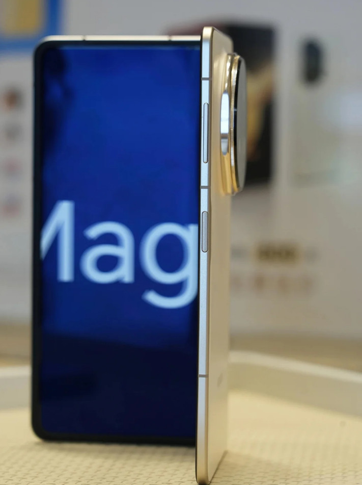 聊下荣耀MagicV5买不起MateX6，这个其实可以入外观设计对比Mate