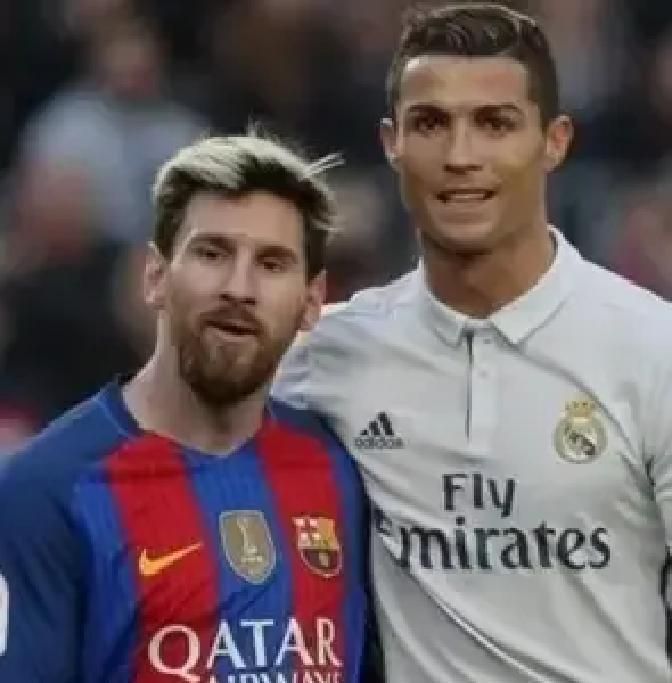 837球vs812球，差距25球这25球够普通人踢十辈子。C罗靠身体硬凿，