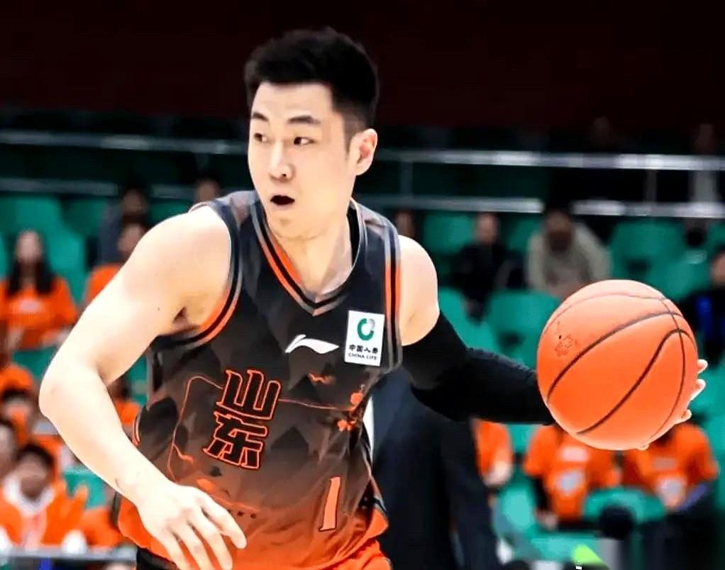 山东男篮这场球，比分牌最后停在66比96。整整30分的分差，输给了宁波。镜头