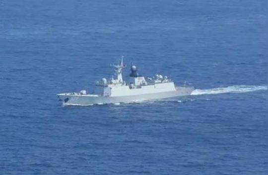 硬话必须说。美国曾威胁道：“如果中国人继续在南海建设，就用导弹全部炸了。”面对美