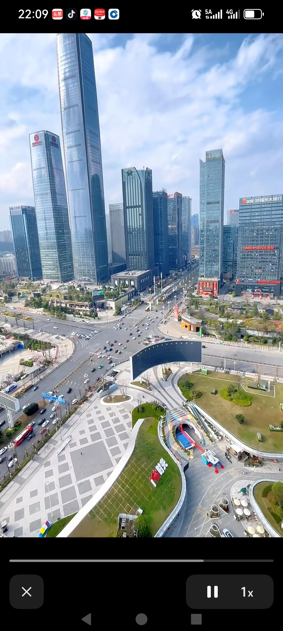 贵阳的这城市建面这么的惊艳到我了这不像一个刚六千亿出头人GDP的城市，光看这个